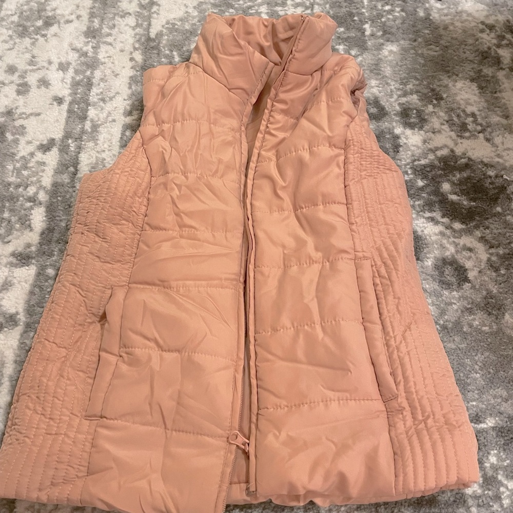 New York & company Coral/salmon puffer turtleneck vest